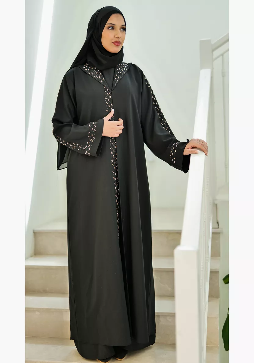 Emirati Glamour – Cultural Fusion